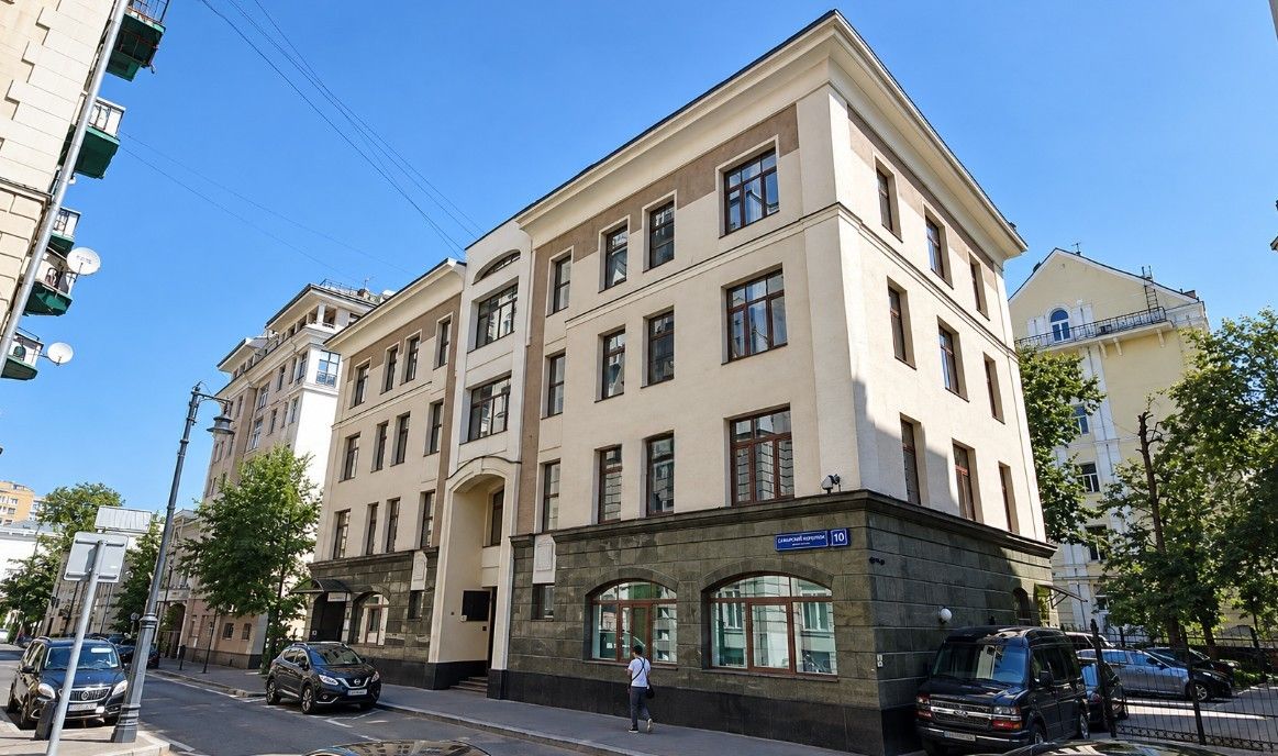 фасад дома, здание по адресу г Москва, Староконюшенный пер, д 10 